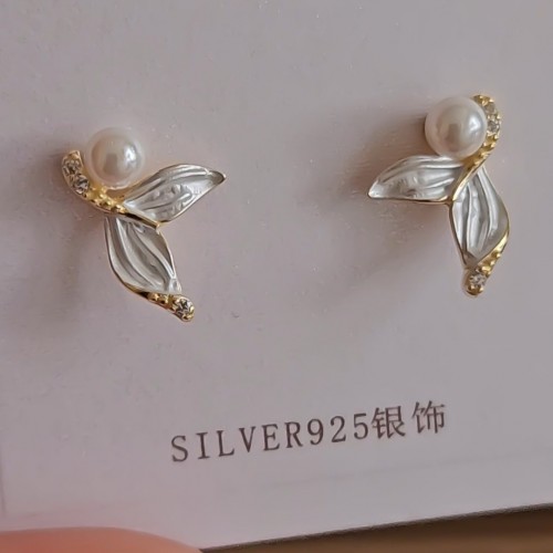 WHITE MERMAID 925 GÜMÜŞ KÜPE